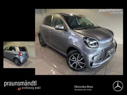 Grau Gebraucht 2021 Smart ForFour Electric Drive Passion Limousine | 12.490 € (Etwas zu teuer)