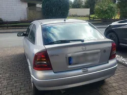Silber Gebraucht 2002 Opel Astra Njoy Limousine | 950 € (Fairer Preis)