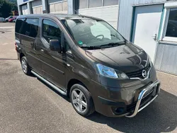 Braun Gebraucht 2015 Nissan Evalia Tekna Van / Kleinbus | 9.990 € (Guter Preis)