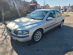 Silber Gebraucht 2002 Volvo S60 Limousine | 4.399 € (Fairer Preis)