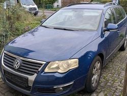 Blau Gebraucht 2006 VW Passat Kombi | 1.250 € (Guter Preis)