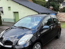 Schwarz Gebraucht 2009 Toyota Yaris Kleinwagen | 2.800 € (Etwas zu teuer)