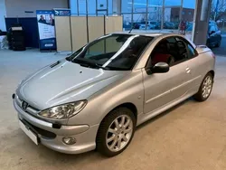 Silber Gebraucht 2003 Peugeot 206 CC Cabrio | 3.999 € (Teuer)