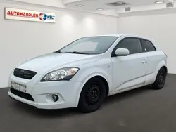 Weiß Gebraucht 2010 Kia ProCeed Kleinwagen | 1.199 €
