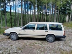 Weiß Gebraucht 1989 Volvo 740 Limousine | 4.990 €