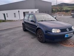 Blau Gebraucht 2003 VW Golf IV Ocean Limousine | 750 € (Guter Preis)