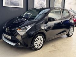 Schwarz Gebraucht 2019 Toyota Aygo X-play Kleinwagen | 7.999 € (Guter Preis)