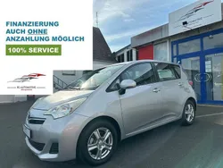 Silber Gebraucht 2011 Toyota Verso-S Life Van / Kleinbus | 7.990 € (Fairer Preis)