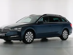 Lavablau metallic Gebraucht 2022 Skoda Superb Ambition Kombi | 27.888 € (Guter Preis)
