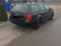 Schwarz Gebraucht 2003 VW Golf IV Kombi | 1.200 € (Guter Preis)