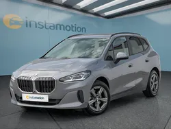Grau Gebraucht 2023 BMW 220 Active Tourer Van / Kleinbus | 27.549 € (Guter Preis)