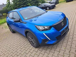 Blau Gebraucht 2023 Peugeot 2008 Active SUV | 20.490 € (Guter Preis)