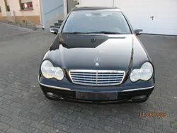 Schwarz Gebraucht 2004 Mercedes C180 Elegance Limousine | 4.950 € (Fairer Preis)