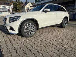 Weiß Gebraucht 2016 Mercedes GLC250 AMG line SUV | 29.500 € (Etwas zu teuer)