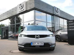 Weiß Gebraucht 2022 Mazda MX30 Ad'Vantage SUV | 16.800 € (Guter Preis)