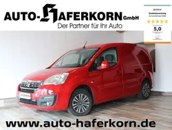 Rot Gebraucht 2015 Peugeot Partner Comfort plus Van / Kleinbus | 8.990 € (Etwas zu teuer)