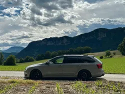 Grau Gebraucht 2015 Skoda Octavia RS Kombi | 24.999 €