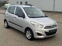 Silber Gebraucht 2013 Hyundai i10 Edition Kleinwagen | 3.950 € (Fairer Preis)