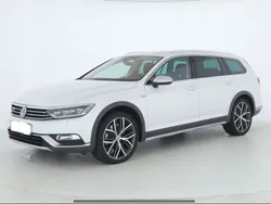 Weiß Gebraucht 2016 VW Passat Alltrack Kombi | 20.600 € (Fairer Preis)