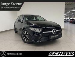 Schwarz Gebraucht 2020 Mercedes A180 Style Limousine | 20.708 € (Etwas zu teuer)