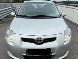 Silber Gebraucht 2009 Toyota Auris Kleinwagen | 2.950 € (Superpreis)