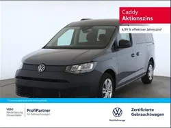 Grau Gebraucht 2024 VW Caddy Maxi Basis Van / Kleinbus | 35.900 € (Fairer Preis)