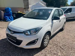 Weiß Gebraucht 2014 Hyundai i20 Kleinwagen | 3.500 € (Fairer Preis)