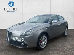 Grau Gebraucht 2019 Alfa Romeo Giulietta Super Kleinwagen | 14.990 € (Fairer Preis)