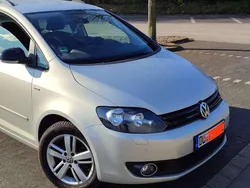 Gelb Gebraucht 2012 VW Golf VII Match Limousine | 8.000 € (Guter Preis)