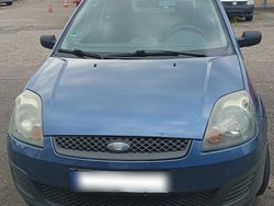 Blau Gebraucht 2006 Ford Fiesta Kleinwagen | 1.950 € (Etwas zu teuer)