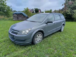 Grau Gebraucht 2004 Opel Astra Kombi | 500 € (Superpreis)