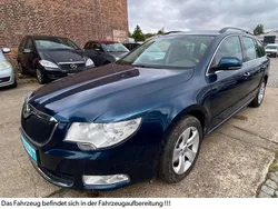 Modra lava/lava blau Gebraucht 2012 Skoda Superb Ambition Kombi | 6.690 € (Fairer Preis)