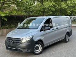 Brillantsilber metallic Gebraucht 2019 Mercedes Vito Van / Kleinbus | 18.921 € (Guter Preis)