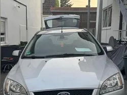 Grau Gebraucht 2007 Ford Focus Kombi | 2.500 € (Fairer Preis)