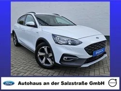 Weiß Gebraucht 2021 Ford Focus Active Limousine | 18.698 € (Fairer Preis)