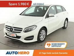 Weiß Gebraucht 2015 Mercedes B180 Style Van / Kleinbus | 15.940 € (Guter Preis)