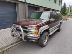 Rot Gebraucht 1994 Chevrolet Suburban SUV | 27.900 €