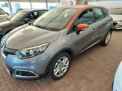 Grau kng+orange enz (metallic) Gebraucht 2014 Renault Captur Luxe SUV | 10.850 € (Fairer Preis)