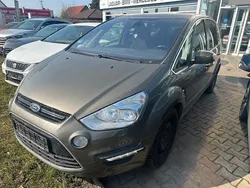 Braun Gebraucht 2010 Ford S-MAX Titanium Van / Kleinbus | 5.950 € (Fairer Preis)