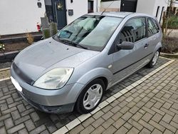 Silber Gebraucht 2004 Ford Fiesta Kleinwagen | 2.500 € (Teuer)