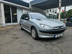 Silber Gebraucht 2002 Peugeot 206 Kombi | 2.190 €