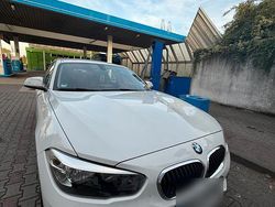 Weiß Gebraucht 2018 BMW 118 Sport Line Kleinwagen | 14.000 € (Fairer Preis)
