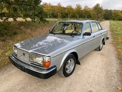 Silber Gebraucht 1978 Volvo 264 Limousine | 27.888 €