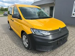Gelb Gebraucht 2021 VW Caddy Basis Van / Kleinbus | 13.990 € (Etwas zu teuer)