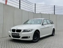 Weiß Gebraucht 2012 BMW 318 Comfort Edition Kombi | 3.800 € (Guter Preis)