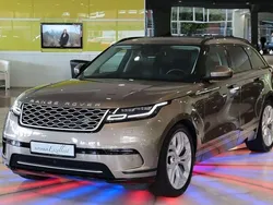 Kaikoura stone Gebraucht 2018 Land Rover Range Rover Velar SE SUV | 35.800 € (Superpreis)
