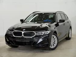 Grau Gebraucht 2023 BMW 318 Sport Line Kombi | 32.780 € (Fairer Preis)
