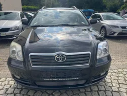 Schwarz Gebraucht 2003 Toyota Avensis Executive Kombi | 3.990 € (Fairer Preis)