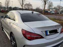 Silber Gebraucht 2018 Mercedes CLA200 AMG line Limousine | 22.190 € (Etwas zu teuer)