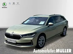 Beige Gebraucht 2024 Skoda Superb Selection Kombi | 45.390 € (Fairer Preis)